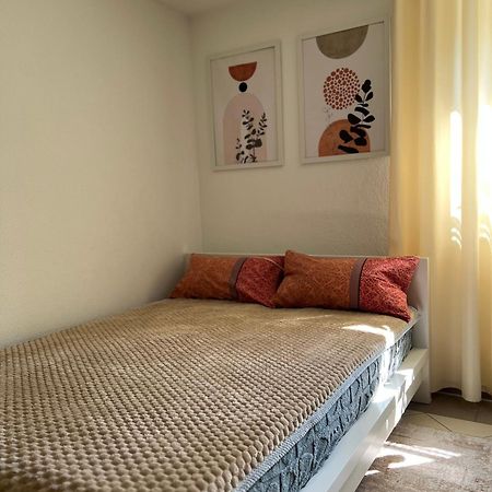 Einzimmer Apartment Niefern-Öschelbronn Esterno foto
