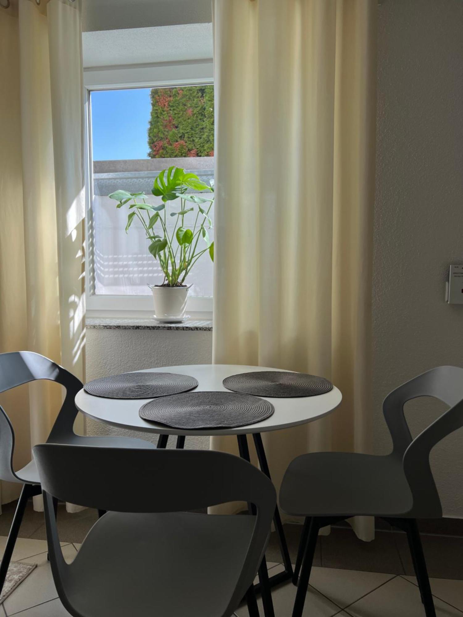 Einzimmer Apartment Niefern-Öschelbronn Esterno foto